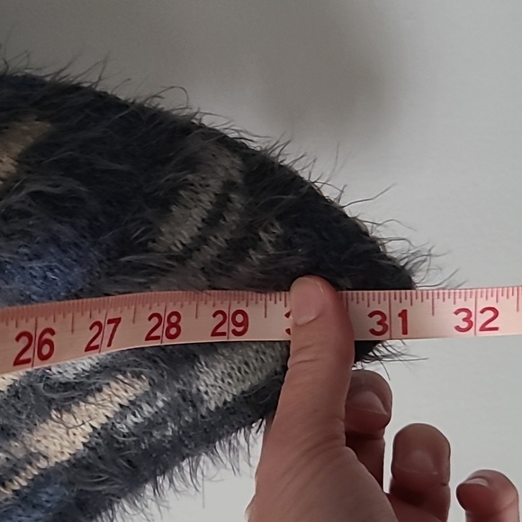 Patterned Poncho Shawl Eyeful - Picture 3 of 4